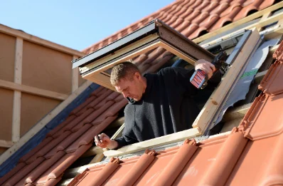Pose de fenêtres de toit Velux à Trémeur